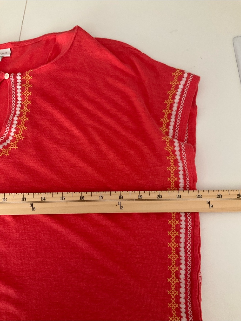 J. Jill Medium Coral Linen Embroidered Keyhole Tunic - Picture 7 of 9